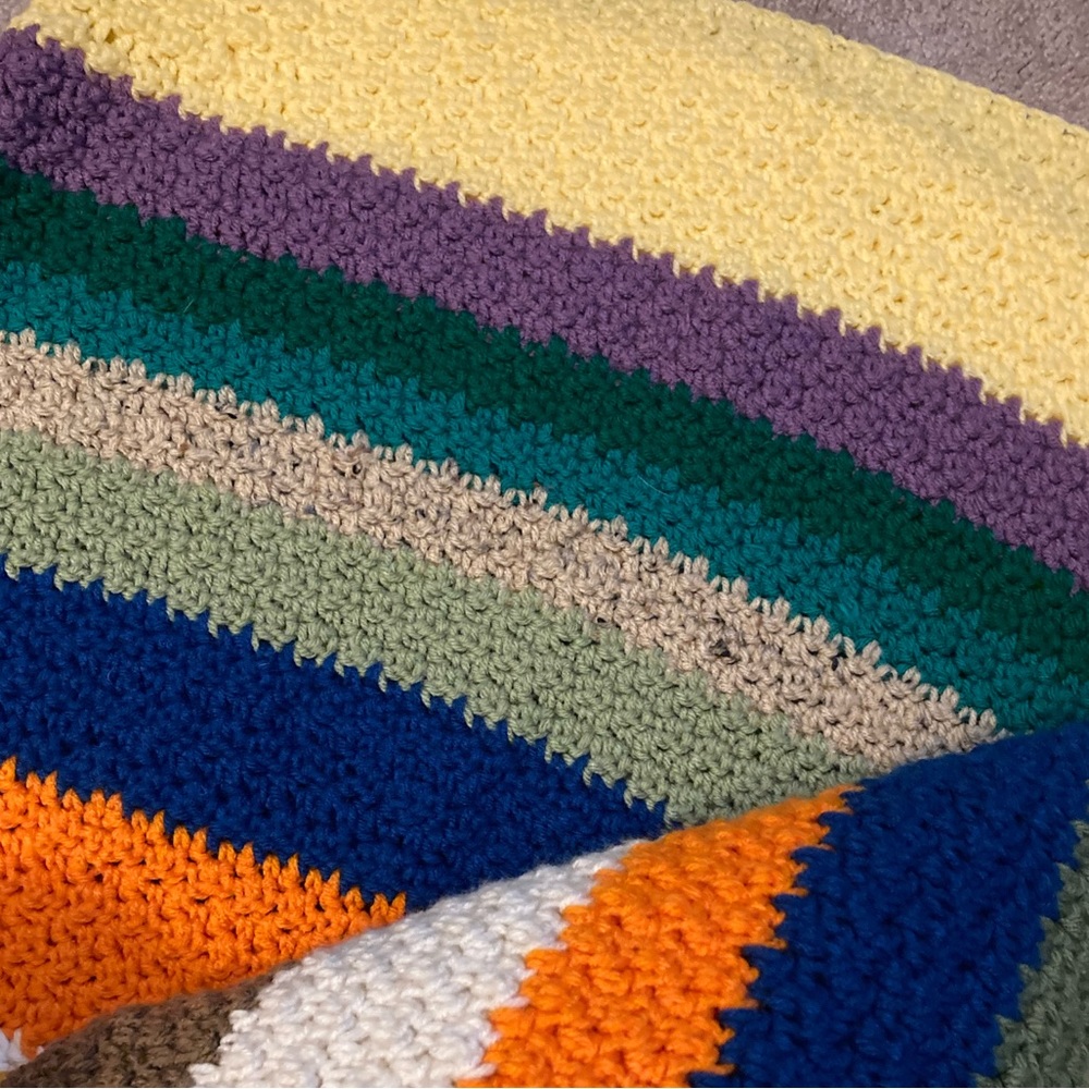 Large Handmade Vintage Boho Colorful Crochet Granny Afghan Throw Blanket - Picture 3 of 4